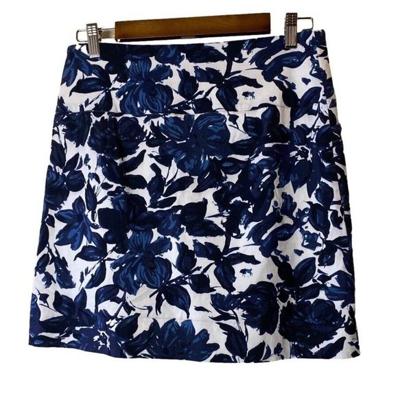 S.C. & Co. Women's Skirted Shorts Tummy Control Medium Blue Floral Pattern‎ - Picture 2 of 7
